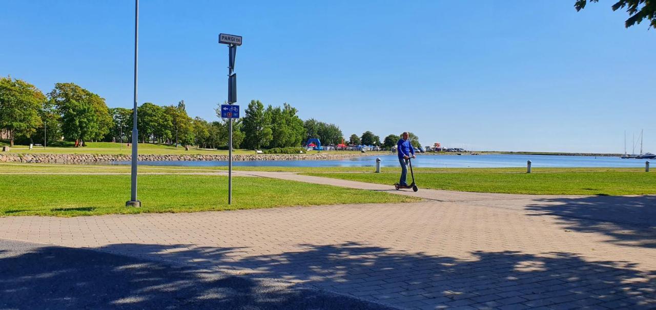 Juuli apartament Kuressaare Bagian luar foto