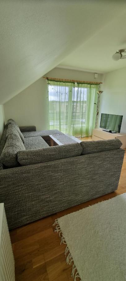 Juuli apartament Kuressaare Bagian luar foto