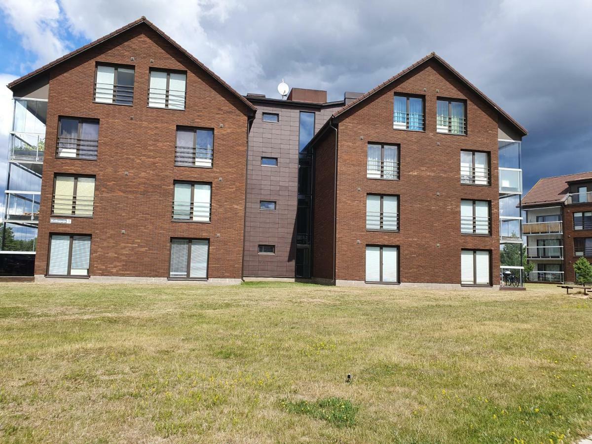 Juuli apartament Kuressaare Bagian luar foto